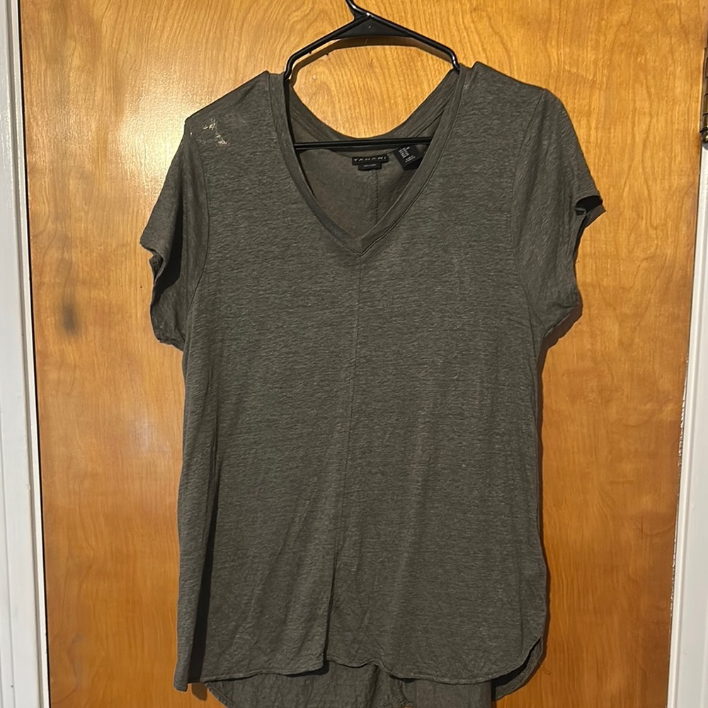 Tahari Gray Asymmetrical Short Sleeve T-Shirt
